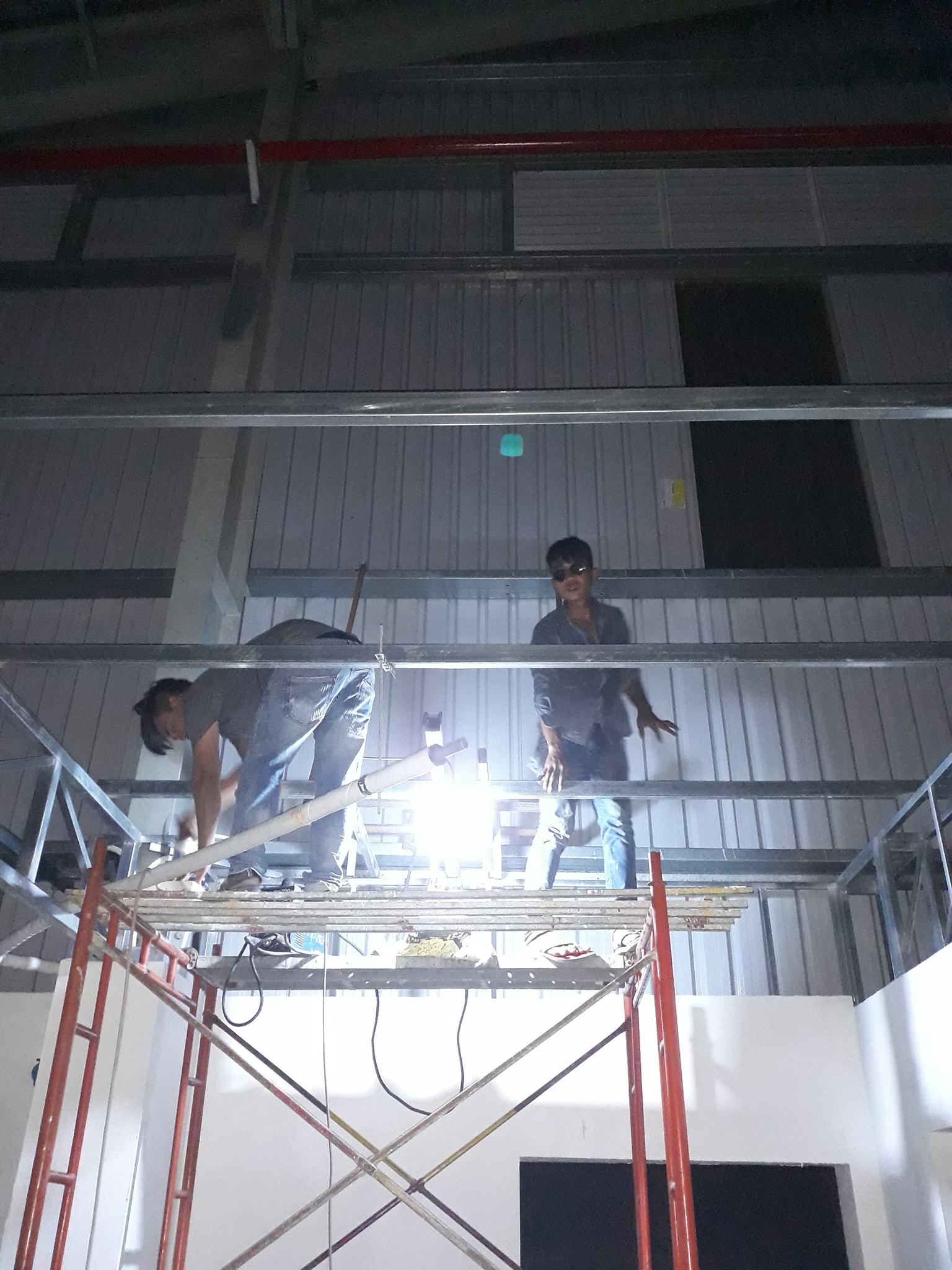 Tại sao nên chọn dịch vụ lắp đặt máy lạnh tại MÁY LẠNH CAO VĨ? #1 Lắp đặt máy lạnh phường An Lợi Đông quận 2 - Máy lạnh Cao Vĩ