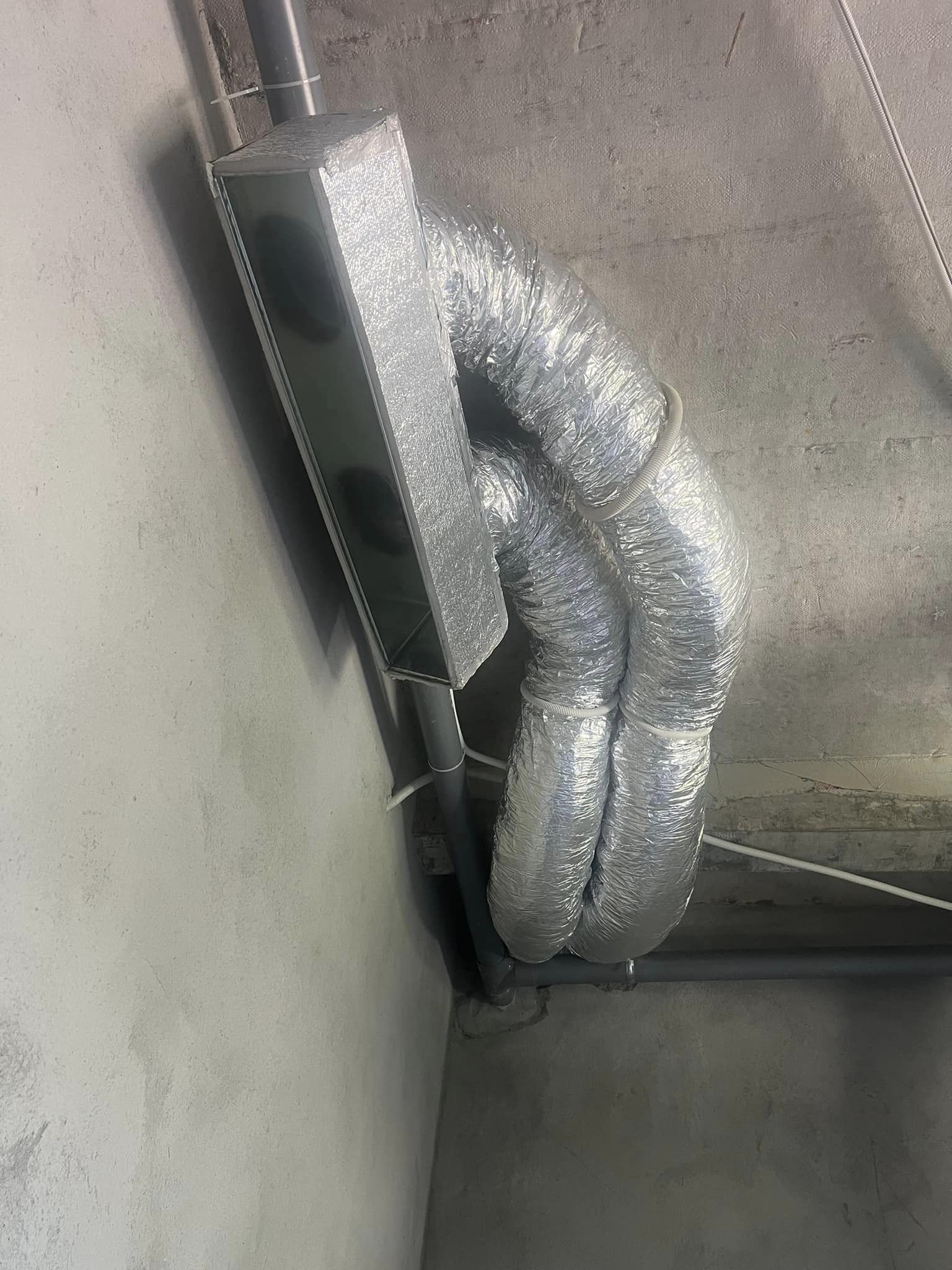 Hỗ trợ 24/7: Xử lý sự cố nhanh chóng, đảm bảo máy hoạt động ổn định.Thi công điều hòa tại Long Thành chuyên nghiệp #1