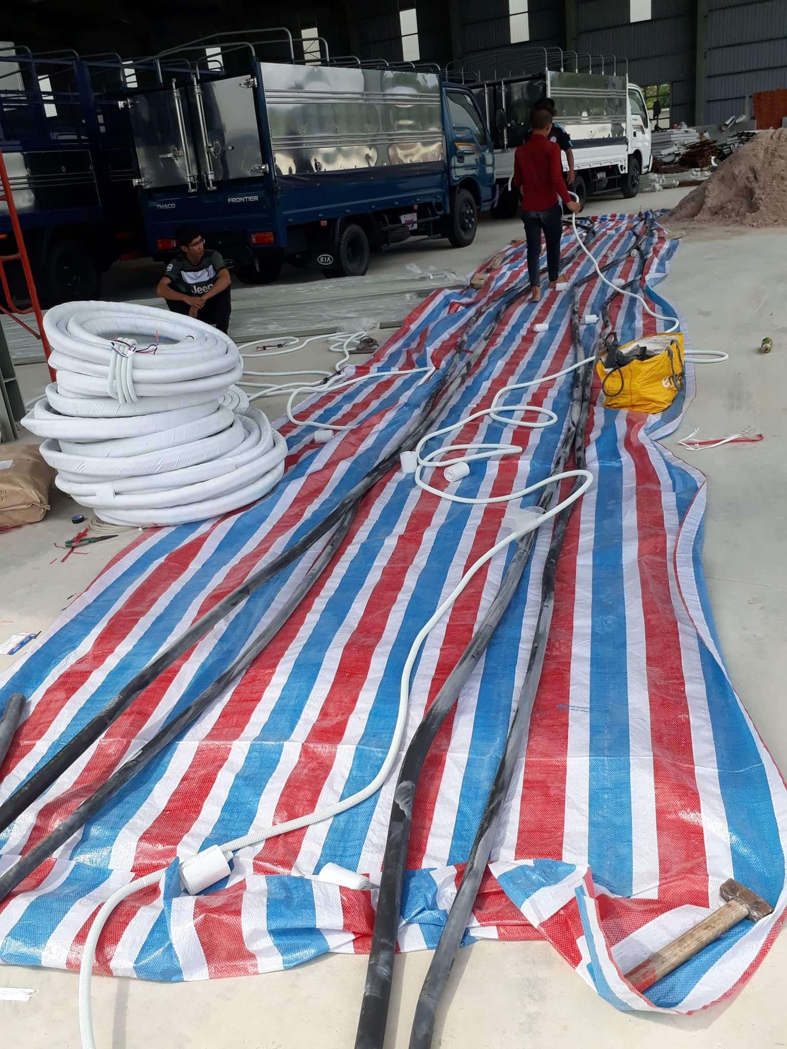 Đặc biệt, dịch vụ được bảo hành sau sửa chữa, mang đến sự an tâm tuyệt đối cho khách hàng.#1 Lắp đặt máy lạnh Quận 12 - Máy lạnh Cao Vĩ