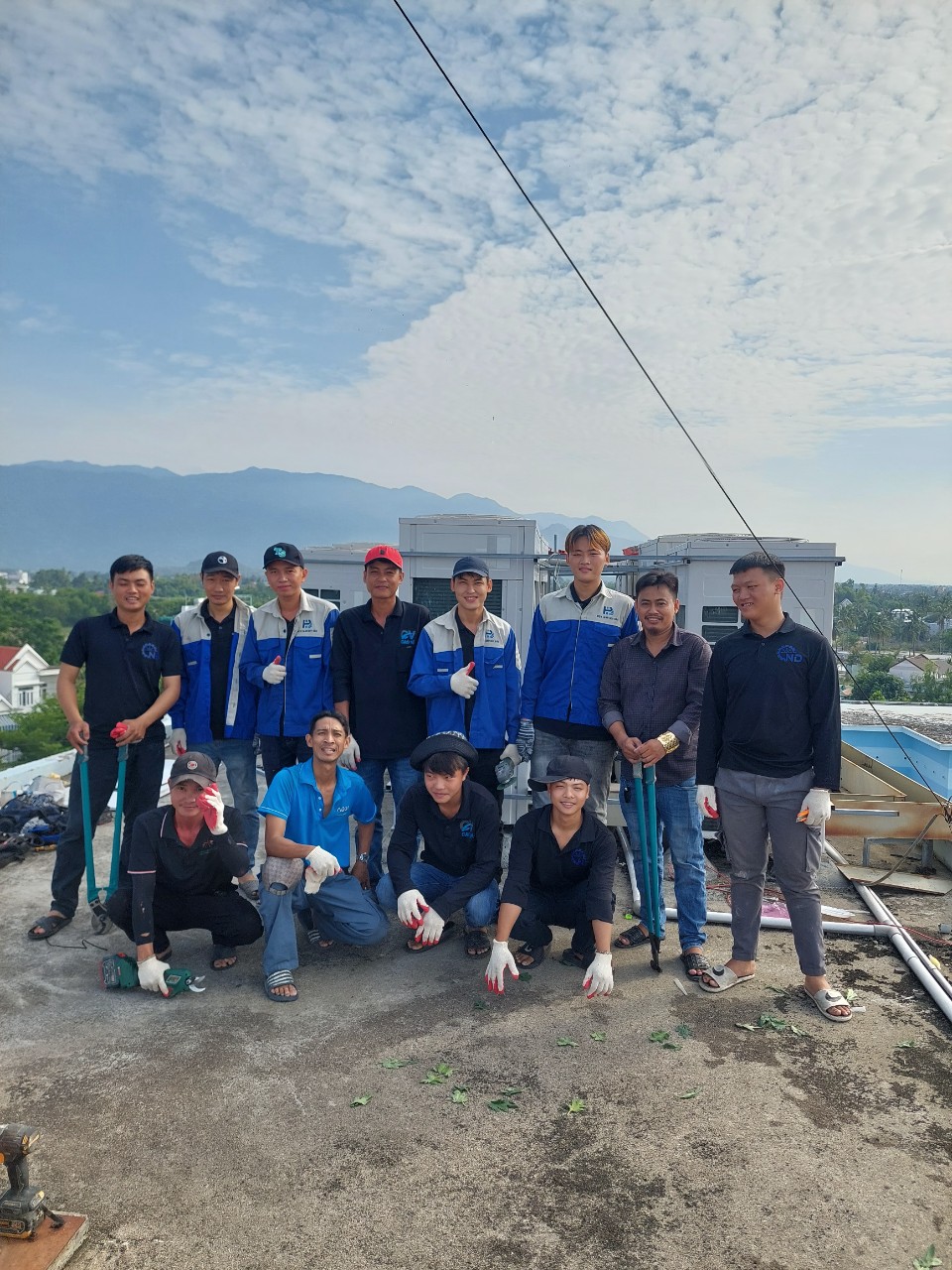các bạn có thể tùy chọn sao cho phù hợp với diện tích của từng nhà hàng, tiệc cưới khác nhau. Nhận lắp đặt máy lạnh ở Xuân Lộc- 0932.932.329 Mr.Vĩ