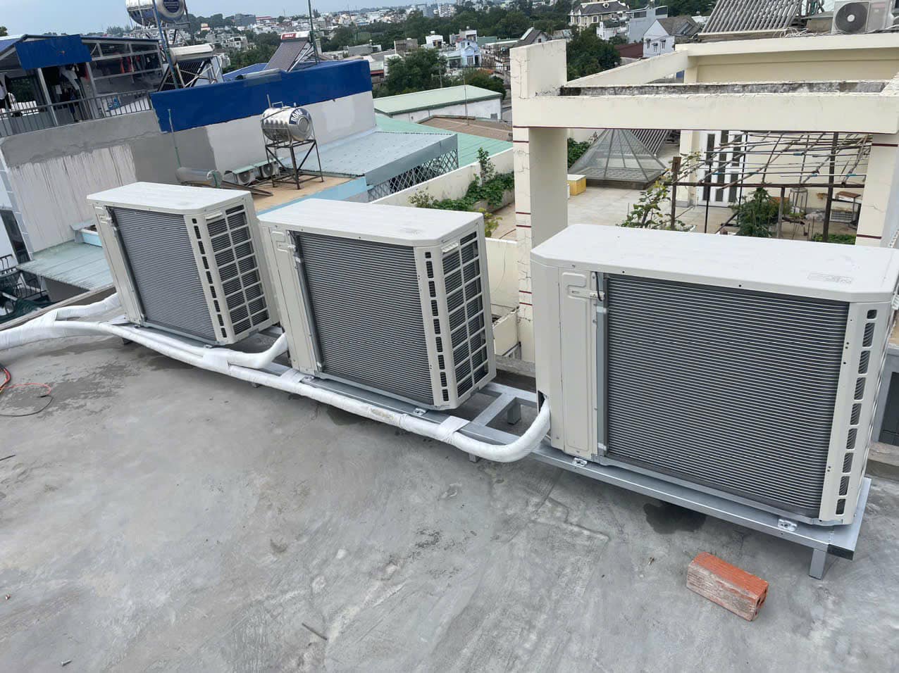 Dịch vụ hỗ trợ tư vấn 24/7 giúp khách hàng dễ dàng trao đổi và đặt lịch lắp đặt linh hoạt, kể cả ngày lễ và cuối tuần. #1 Lắp đặt máy lạnh chất lượng Trảng Bom Đồng Nai - Tư vấn 24/7